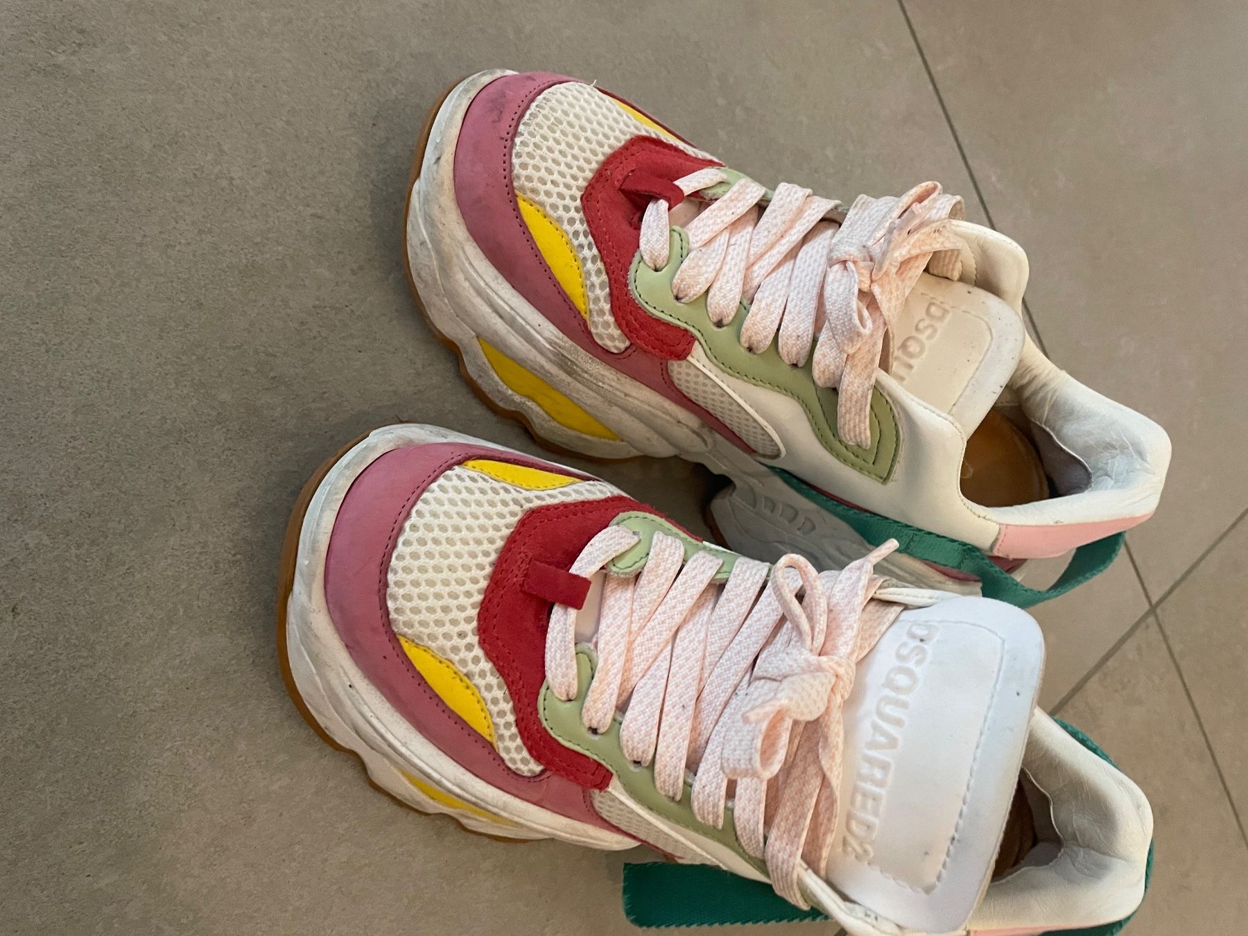 Dsquared2 Damenschuhe: Dsquared Sneakers – Gebraucht aus Zunzgen von mel_y6w2