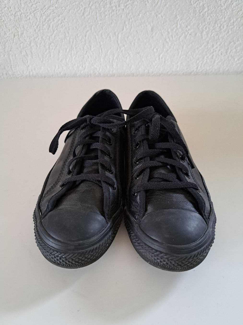 Converse Scarpe da uomo: Converses en cuir – Nuovo (secondo la descrizione) da Romont BE venduto da cel_2qsz 2