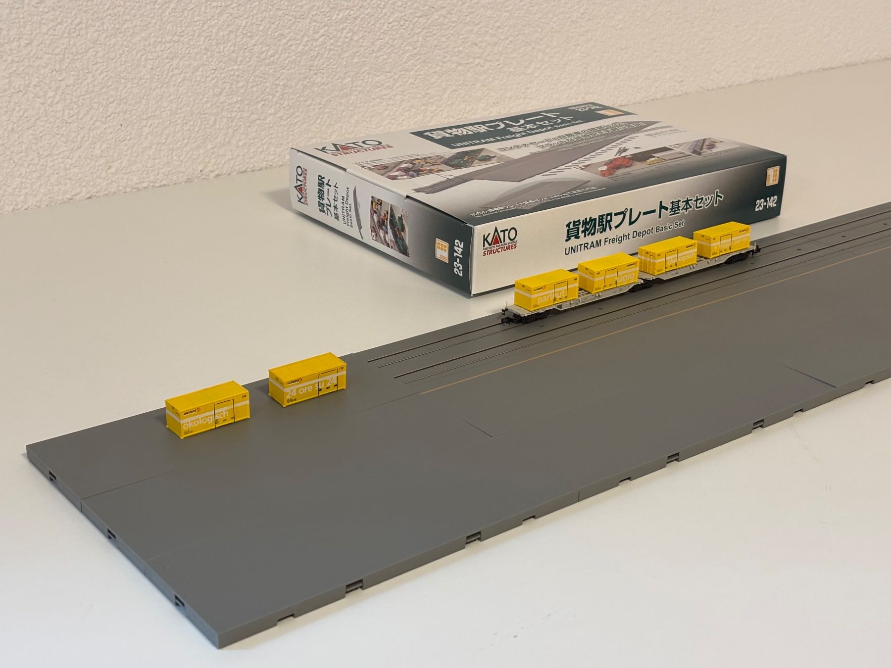 Kato Modellini di ferrovie: KATO 23-142 Container Terminal Basic Set – Usato da Lengnau AG venduto da Chefe43 2