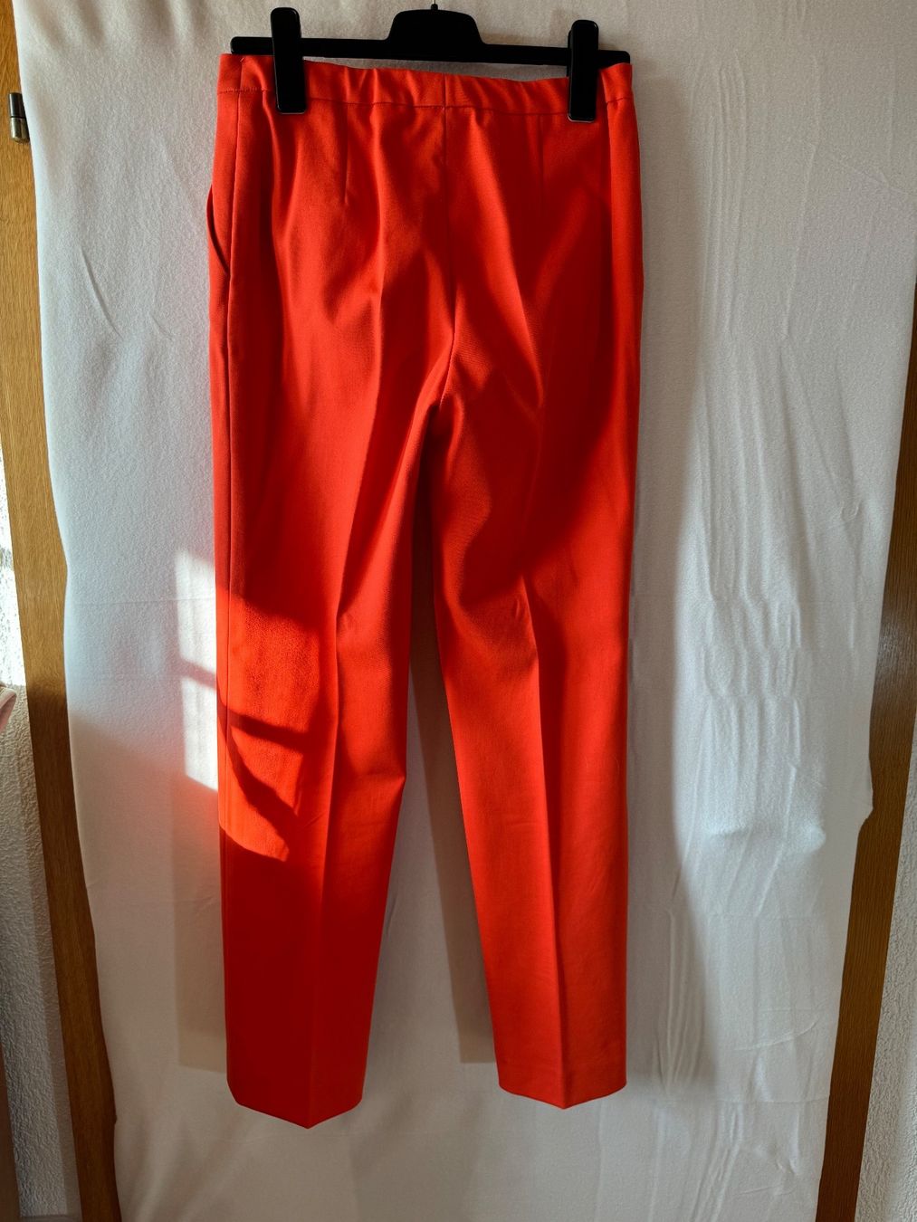 Escada Pantaloni: Orange Hose von Escada Gr.36/38 – Usato da Grosswangen venduto da second_hand_dress 7