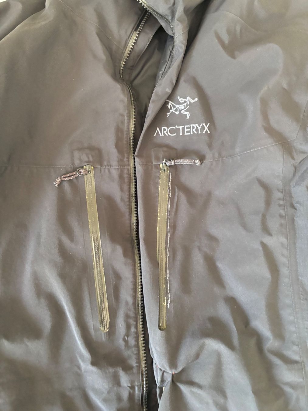 Arcteryx Giacche: Arcteryx isolierte Hardshelljacke – Usato da Baden venduto da Dudley108 8