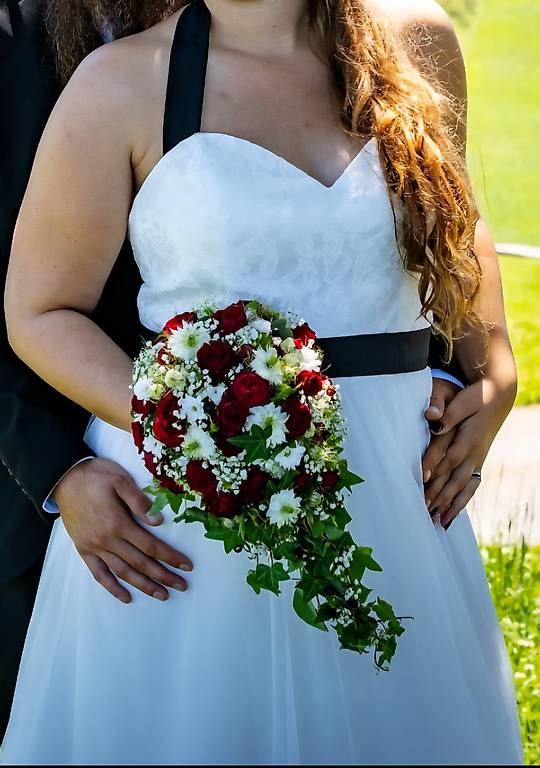 Vestiti: Bratutkleid – Usato da Steinhuserberg venduto da Claudia0695 3