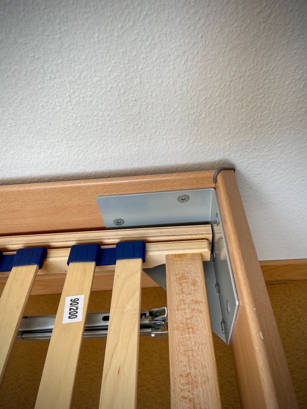 Letti: Bettgestell mit verstellbarem Lattenrost 90 mal 200 – Usato da Zürich venduto da Ricpat 4
