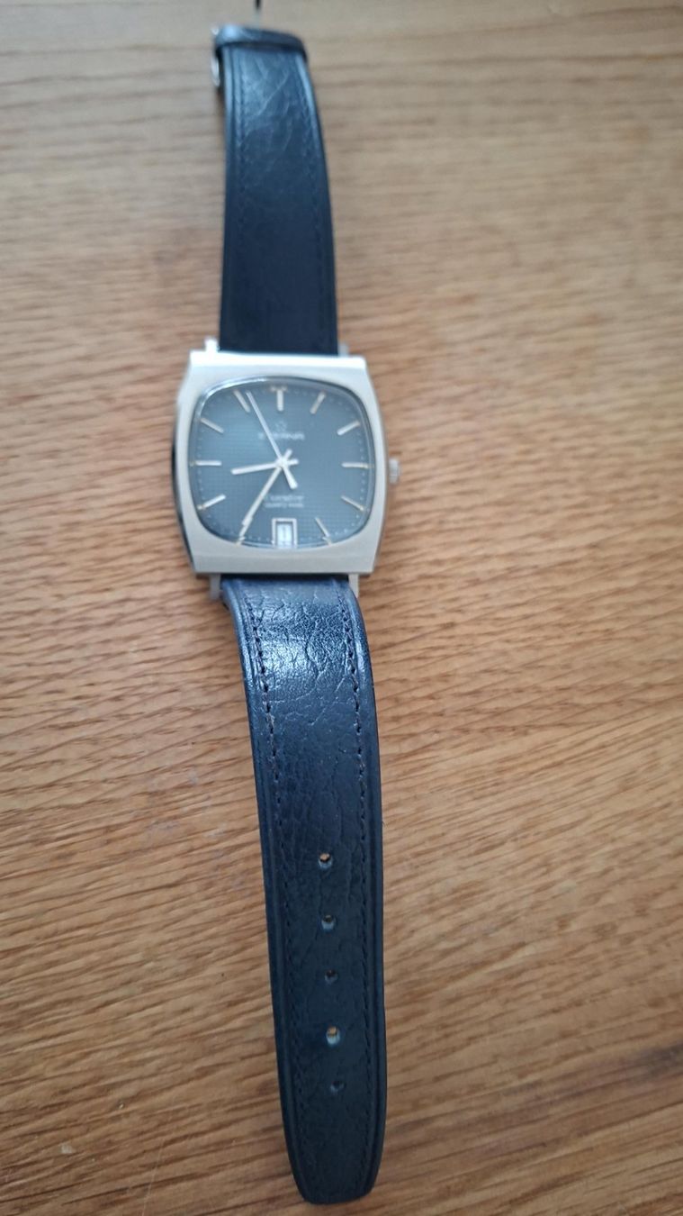 Eterna Orologi: Eterna Executive 4000 dunkelblau – Usato da Wollerau venduto da ziste