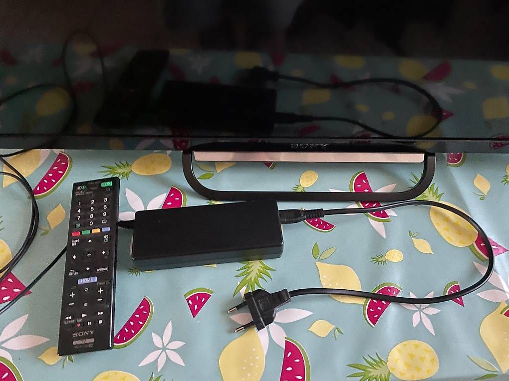 Televisori: Fernseher SONY BRAVIA  KDL-32R435B – Usato da ZUFIKON venduto da SULMI01 1
