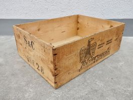 alte Holzkiste Kiste TOBLER CHOCOLAT BERNE SUISSE