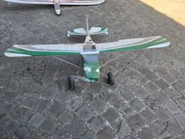 Modellflugzeug Scale-Modell weiss/grün guter Zustand