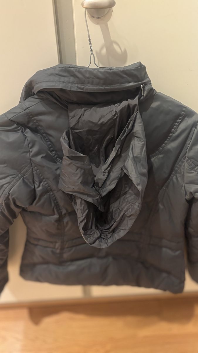 Calvin Klein Giacche: Calvin Klein Jeans Winterjacke Grau, Gr. S – Usato da Wetzikon ZH venduto da pinkilady44 2