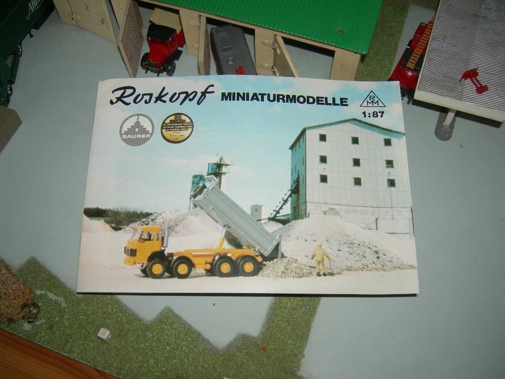 Roskopf Modellini d'auto: RoskopF Katalog Modelauto3/84 NUR Saurer – Nuovo e nell'imballaggio originale da Wohlen AG venduto da NincoA-Z