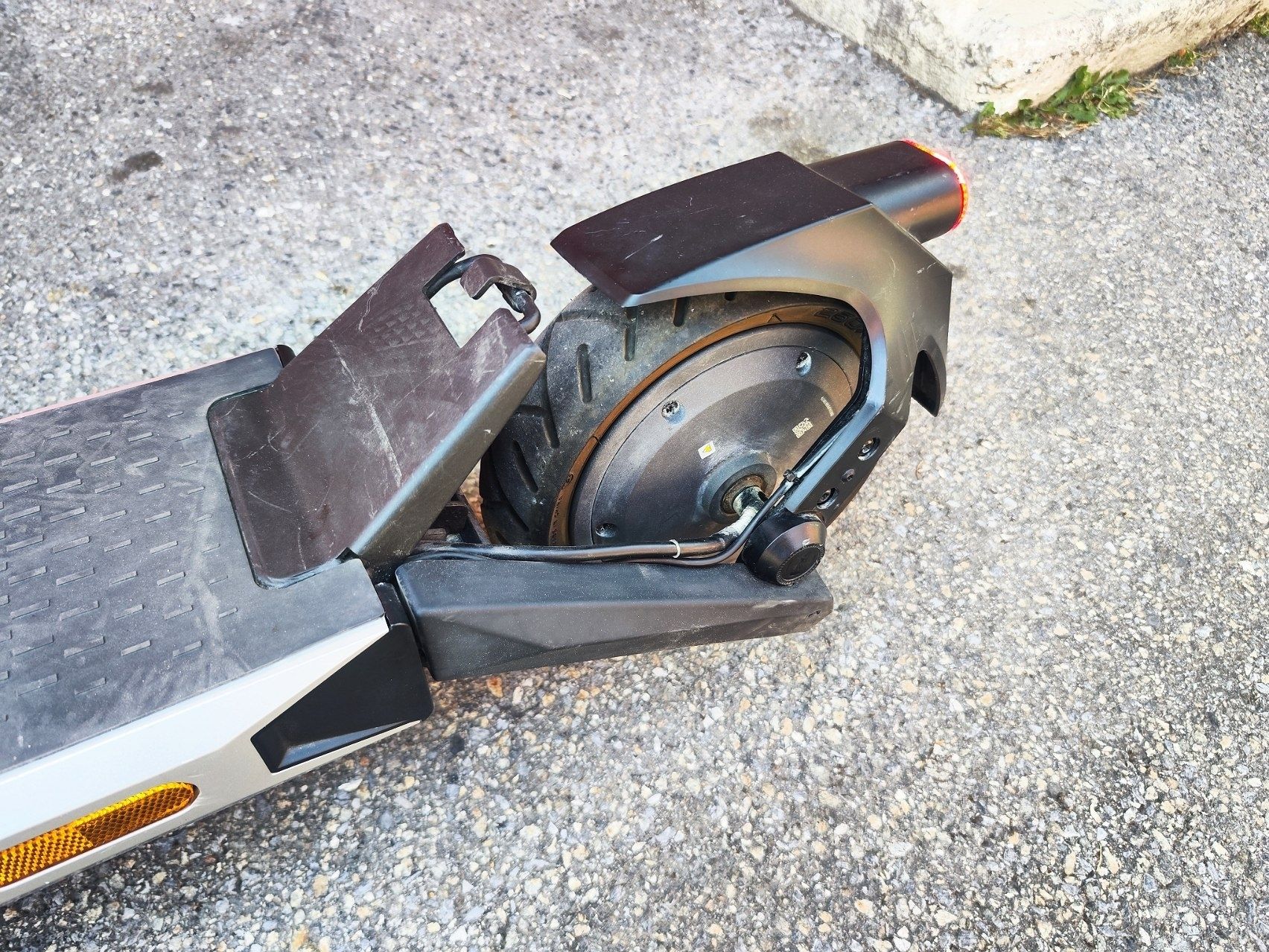 Kickboard: NAVEE S60 E-Scooter 1000W 60km good condition – Usato da Grindelwald venduto da vla_z6zz 3