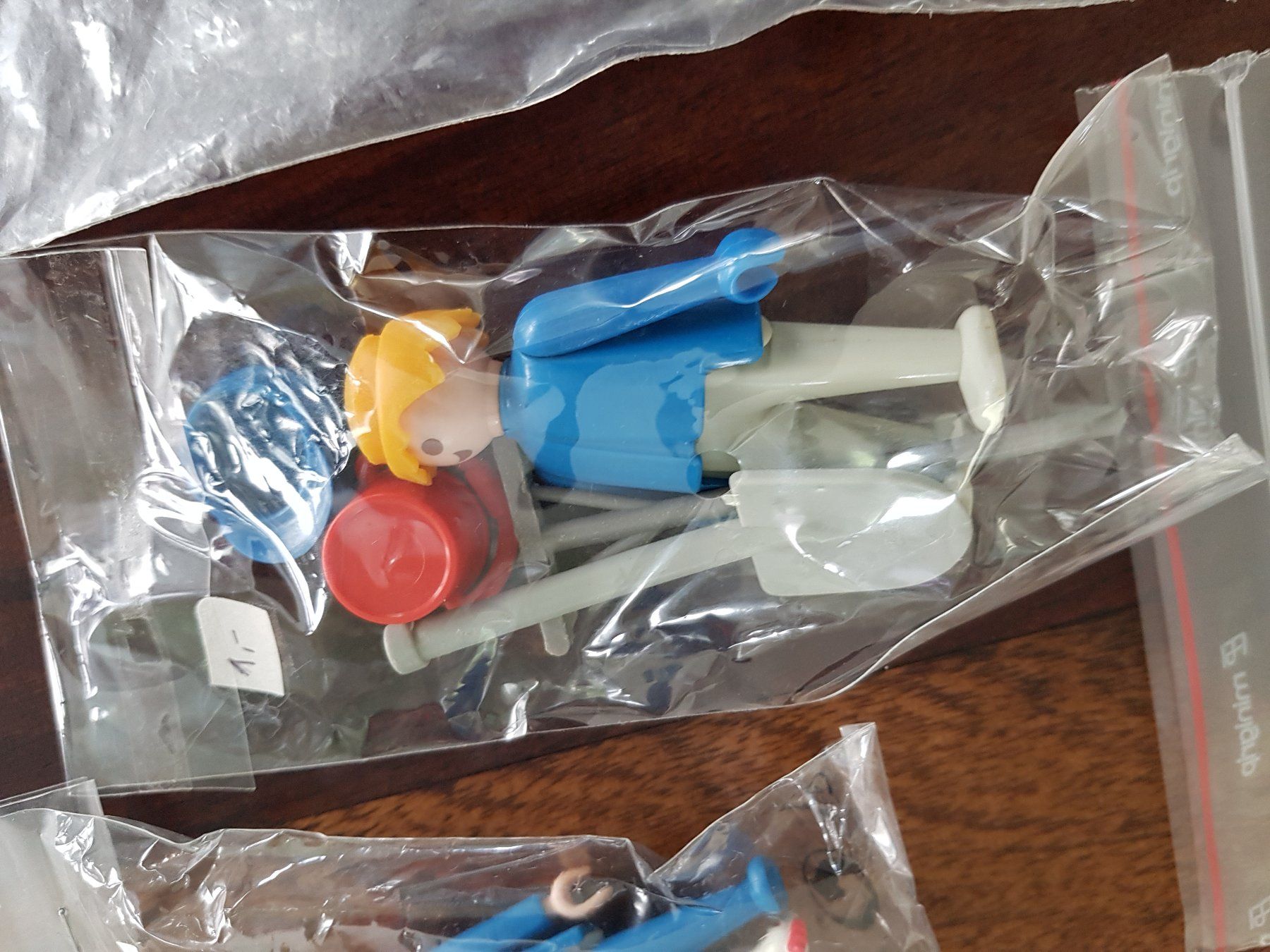 Playmobil Spielzeuge: Playmobil Figuren Nostalgie Konvolut – Gebraucht aus Gutenswil von rolfsimmen31 4