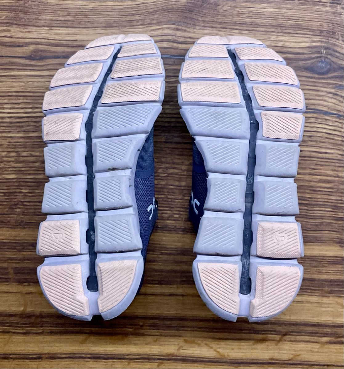 On Damenschuhe: Neuwertig - On Running Cloud X 3, Gr. 37,5 – Neu (gemäss Beschreibung) aus Regensdorf von lotti8105 5