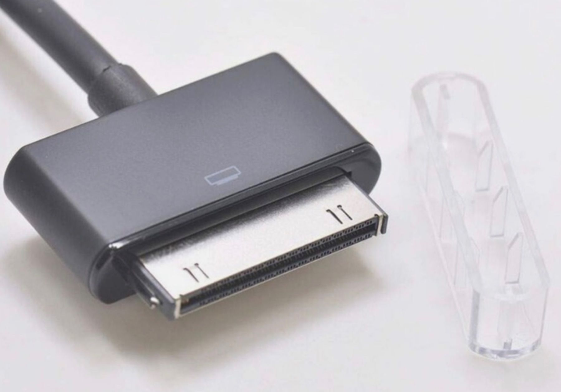 Hewlett Packard Laufwerke & Adapter: HP Dock Connector to Ethernet / VGA Adapter – Gebraucht aus Schwerzenbach von floridan 2