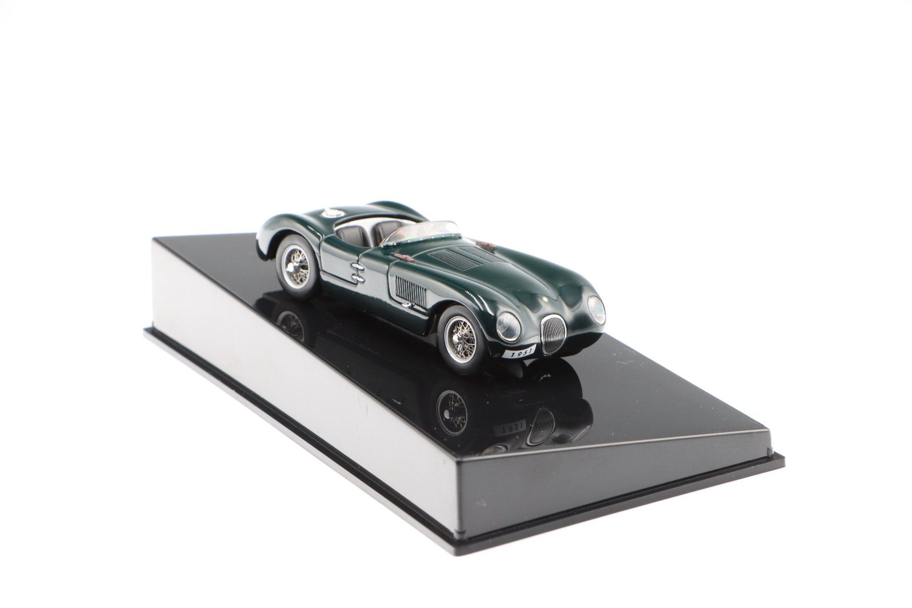 Jaguar Modellini d'auto: Jaguar C-Type 1955 1:43 AutoArt – Nuovo e nell'imballaggio originale da Bühl b.Aarberg venduto da modelldiecast 9