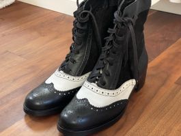 Elegante Schnürstiefeletten, Grösse 39