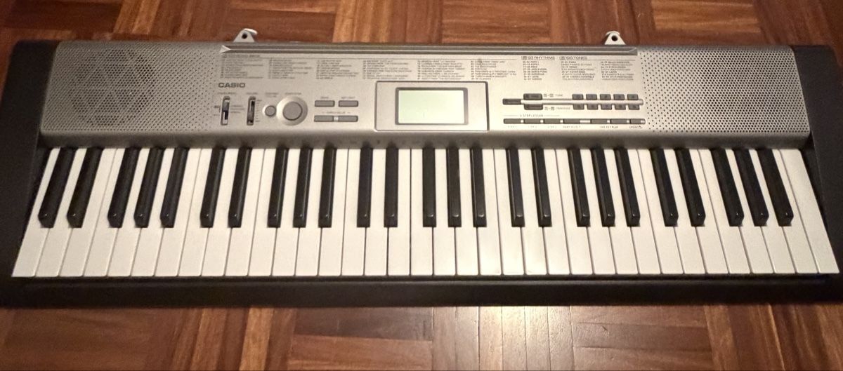 Musikinstrumente: Casio Tastatur Keyboard gebraucht – Gebraucht aus Winterthur von Adhil