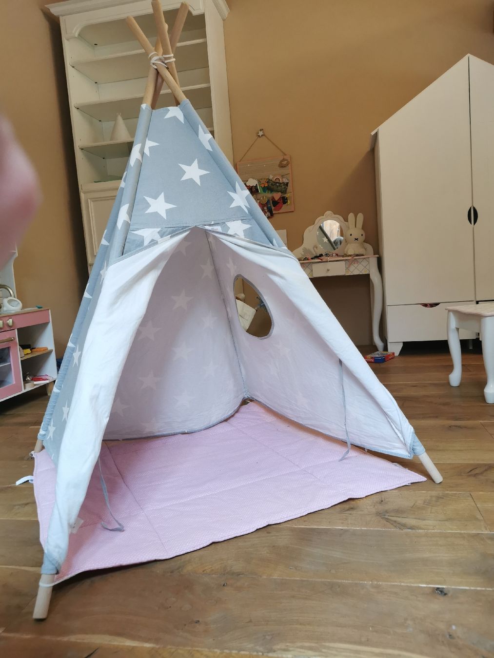 Alri letti & mobili per bambini: Tente tipi d'intérieur – Usato da Villarsiviriaux venduto da Benhus 2