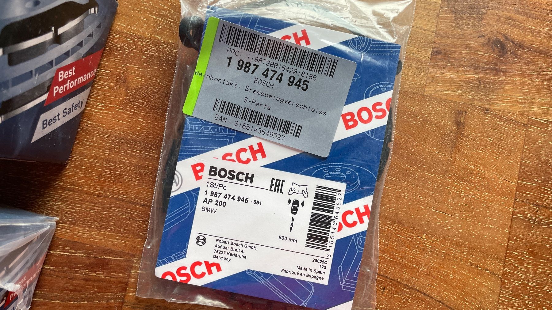 Bosch Tutti pezzi di ricambio auto: BMW X5 E53 BOSCH Bremsbelagsatz, Scheibenbremse & sensor – Nuovo e nell'imballaggio originale da Zürich venduto da Witikon02 4