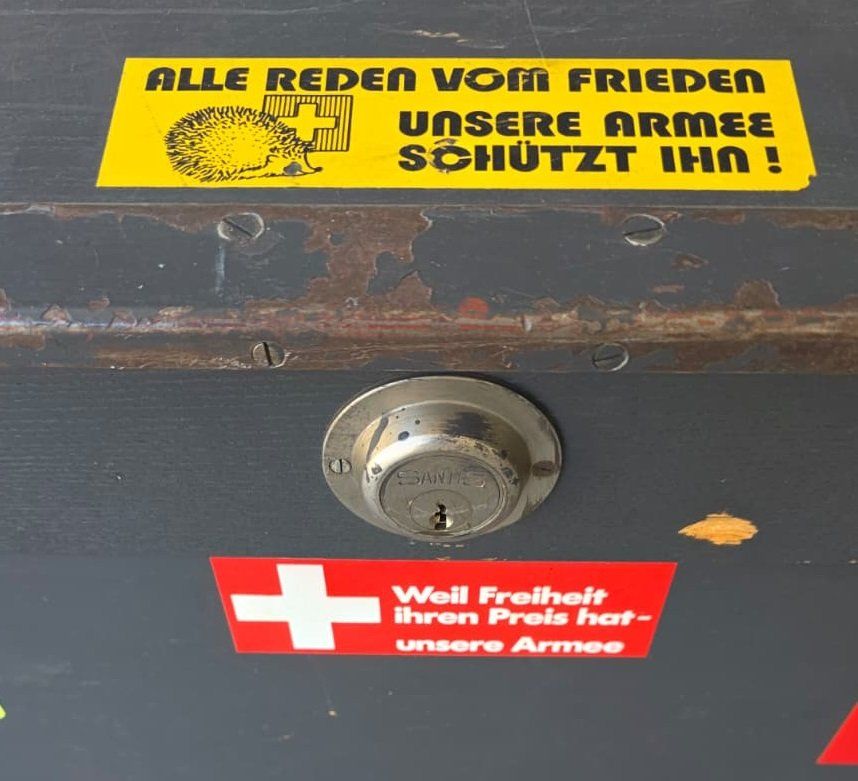 Casse di trasporto: Originaler Schweizer Armee Holzkorpus / Bürokiste – Usato da Flums venduto da Flumsantik 8