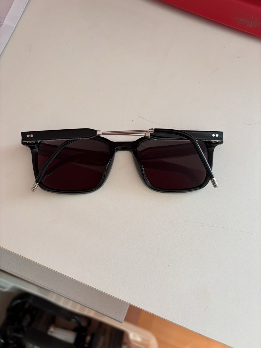 Occhiali & Lenti: Lozza Black Square Sunglasses - Silver Bridge - Arrow Temple – Usato da Belfaux venduto da vik_c6z2 1