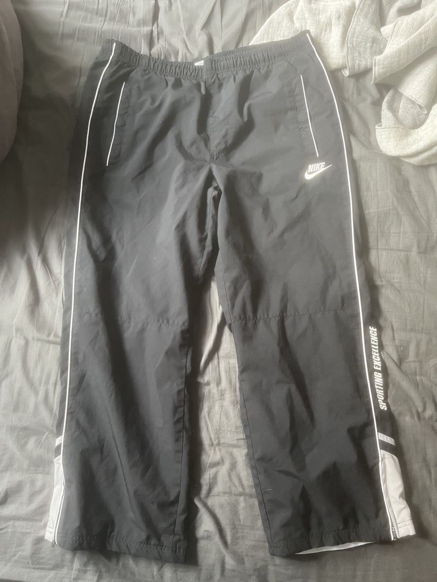 Nike Hosen: Nike Trackpants – Gebraucht aus Zürich von Noth020570