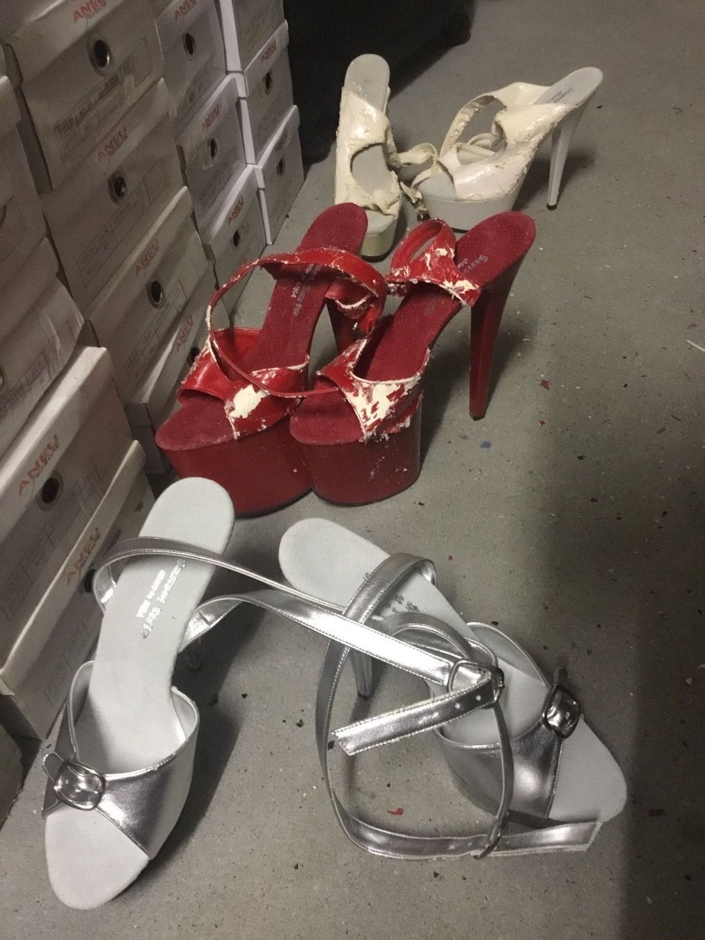 Scarpe da donna: high heel mit lagerschaden div. gr. – Difettoso da unterägeri venduto da heel2 2