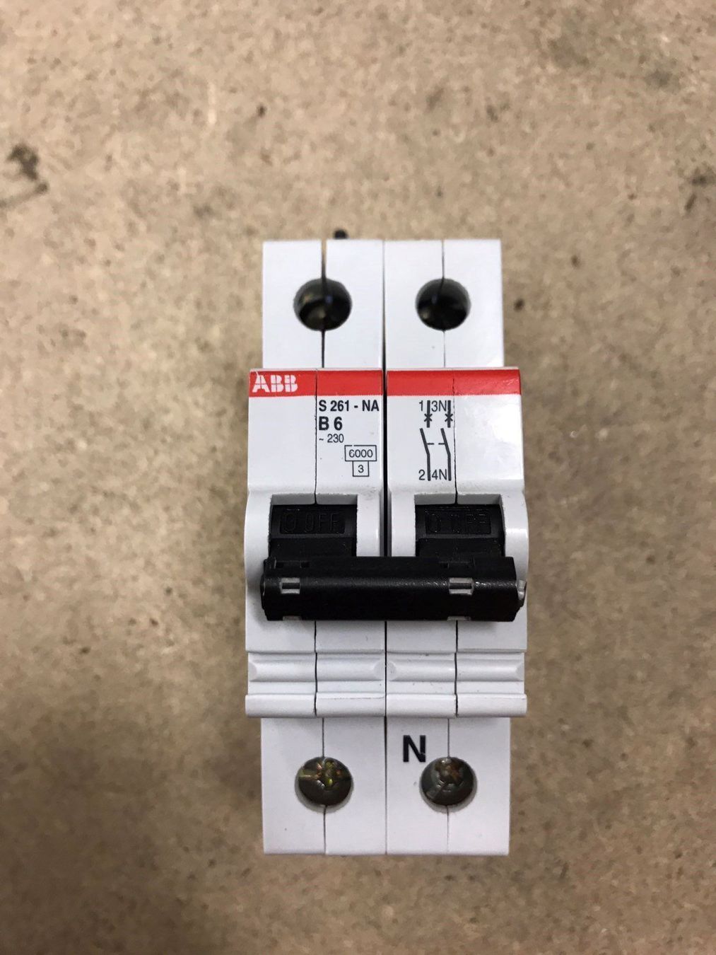 Altro Materiale elettrico: Disjoncteur ABB – Usato da Neuchâtel venduto da Palmer04