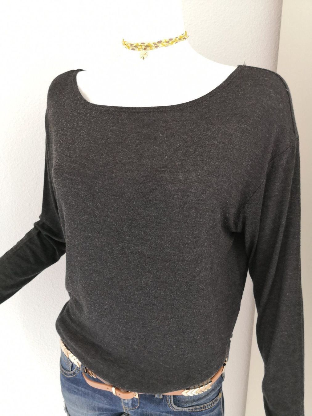 Mango T-shirt: 🤩MANGO LANGARM T-SHIRT ANTRAZIT & PRADA P – Usato da Olten venduto da Naja-Twins-Twins 5
