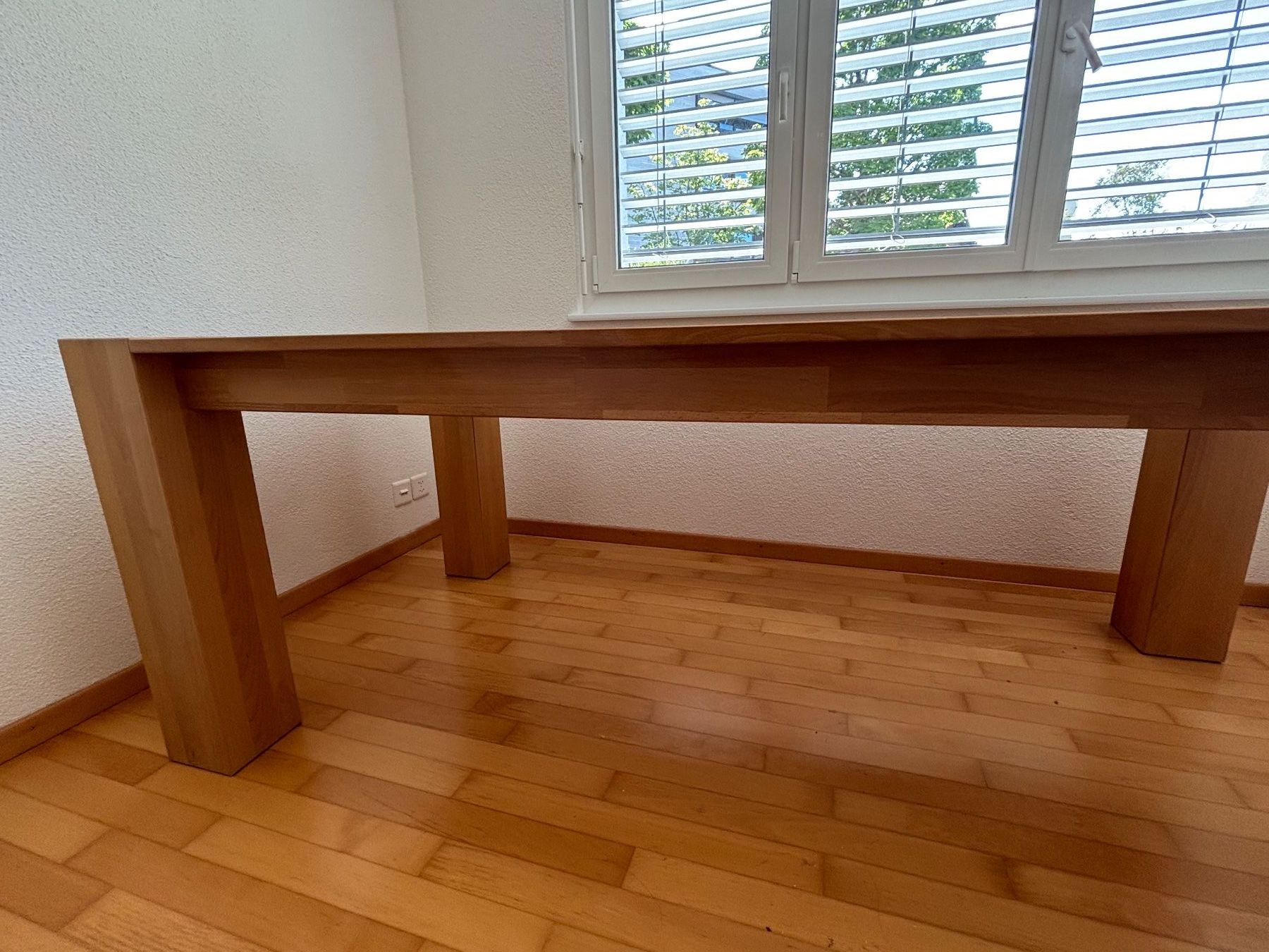 Tavoli: Massiver Holztisch – Usato da Pfäffikon SZ venduto da pchaudha 5