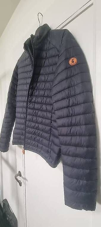 Save the duck Jacken: Save The Duck Daunenjacke Gr. M Schwarz – Gebraucht aus Zürich von Mr_Black