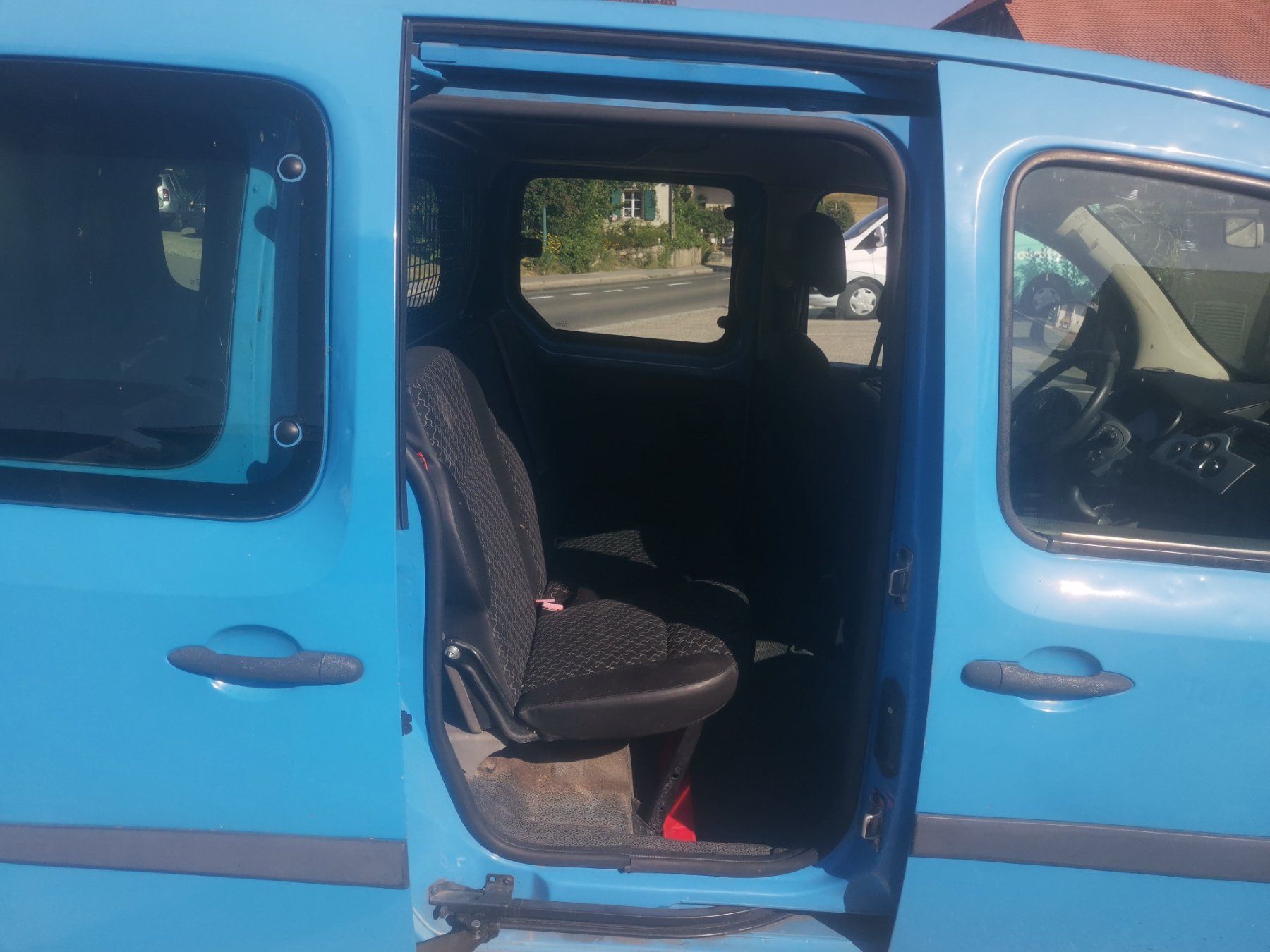 Renault Veicoli commerciali: Renault Kangoo maxi 1.5 dci 90 – Usato da Sottens venduto da monavis 6