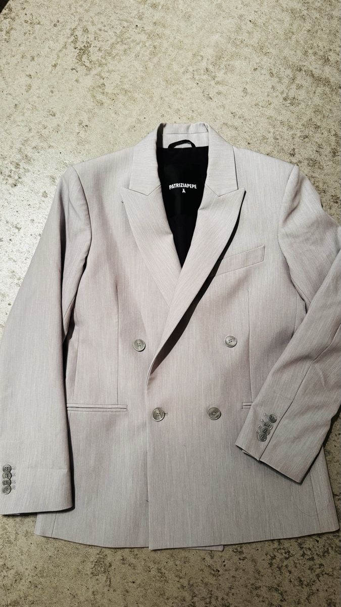 Patrizia Pepe Giacche: Patrizia Pepe Blazer, Gr. IT 40 – Usato da Heerbrugg venduto da Heaven09