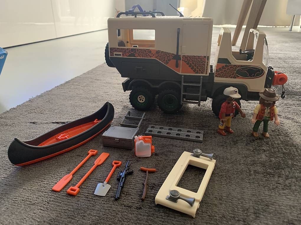 Playmobil Giocattoli: Playmobil - gardiens de parc et 4x4 – Usato da Lausanne venduto da StephSou