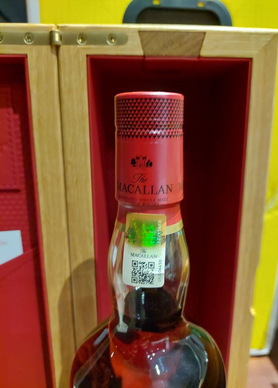 Macallan Spirituosen: Macallan 40 ans Red Collection – Neu und originalverpackt aus Le Locle von drinkshop 5