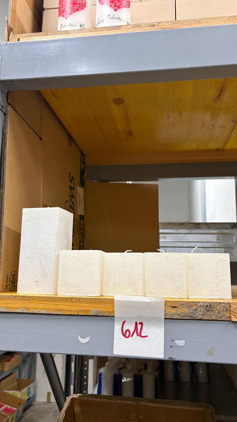 Candele: 612 Posten Raureif Kerzen aus Liquidation – Nuovo (secondo la descrizione) da Derendingen venduto da Meisterstuecke