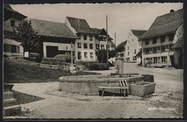 Anwil /Baselland, Brunnenplatz mit Gasth