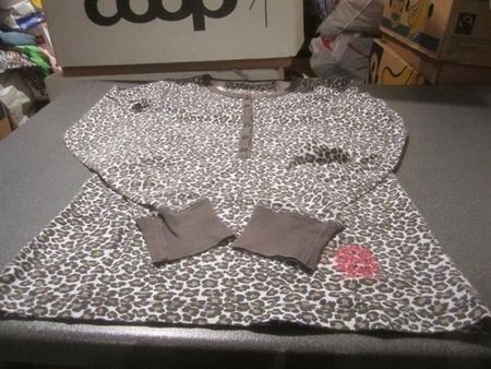 Pullover ca. Gr. S, braune Blumen