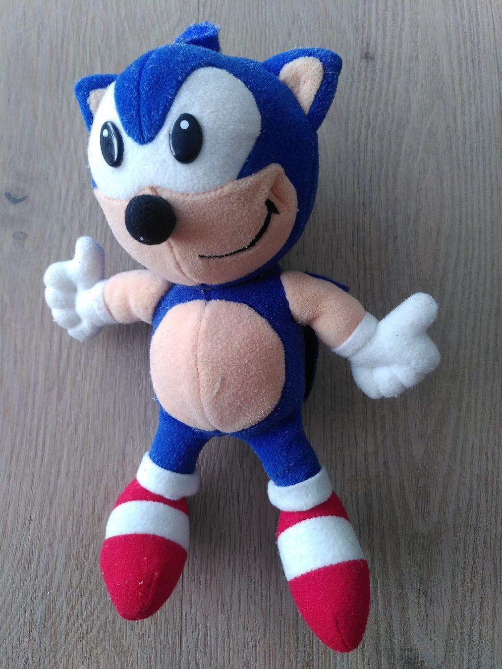 Giocattoli: Plüschtier Sonic Hedgehog  – Usato da Penthaz venduto da ann_l7zt