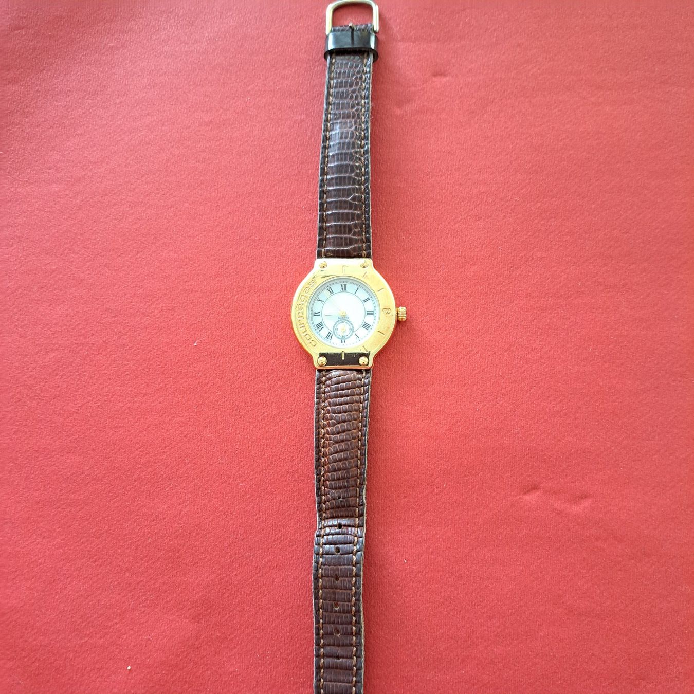Montres: Schöne Courreges Uhr – D'occasion à Pfäffikon ZH par Valsangiaccomo 1