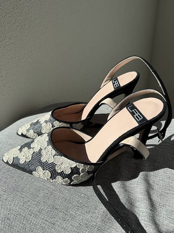 Damenschuhe: Pumps Gr. 37  – Gebraucht aus Zürich von hoiliaaa