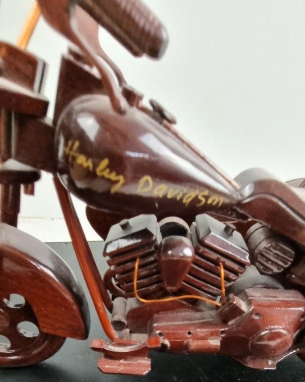 Modellbausätze & Standmodelle: Töff Motorrad Harley Davidson aus Holz – Gebraucht aus Flums von Flumsantik 1