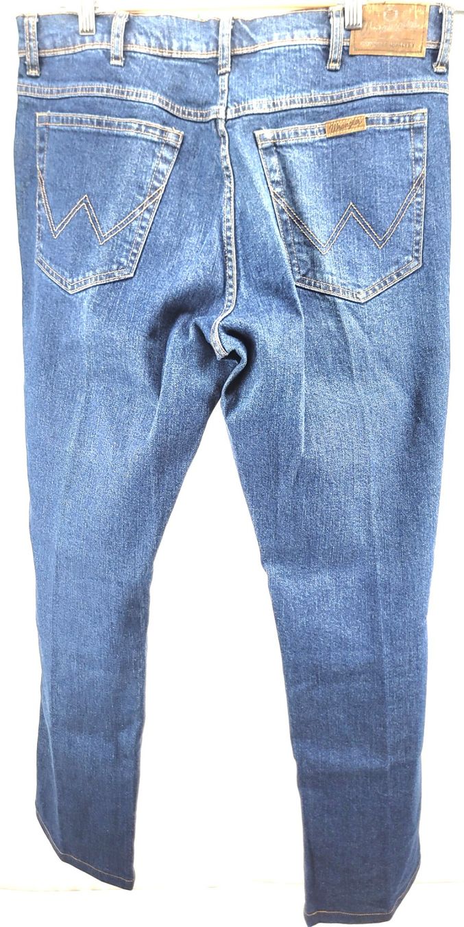 Wrangler Jeans: WRANGLER Jeans regular fit – Gebraucht aus Lausanne von PlusValue_Lausanne 1