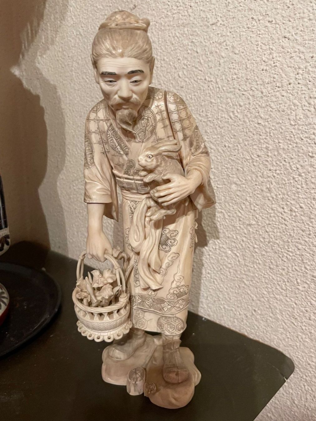 Skulpturen & Statuen: Antike Okimono Schnitzerei – Gebraucht aus Däniken SO von c.schef
