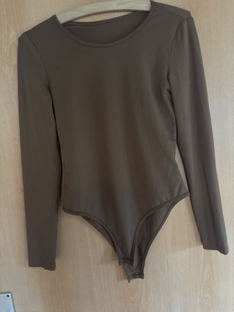 Damen Body langarm braun einfarbig sehr guter Zustand