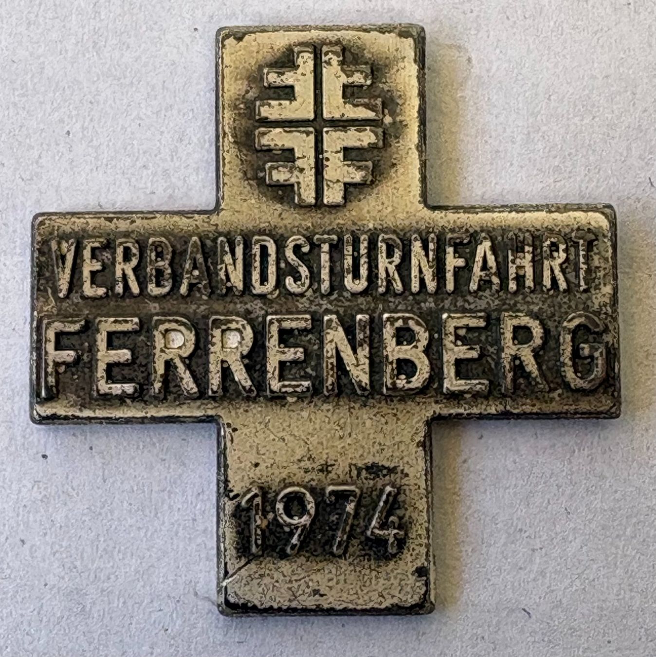 Placchette & Badge: VINTAGE PLAKETTE – Usato da Ostermundigen venduto da wini63