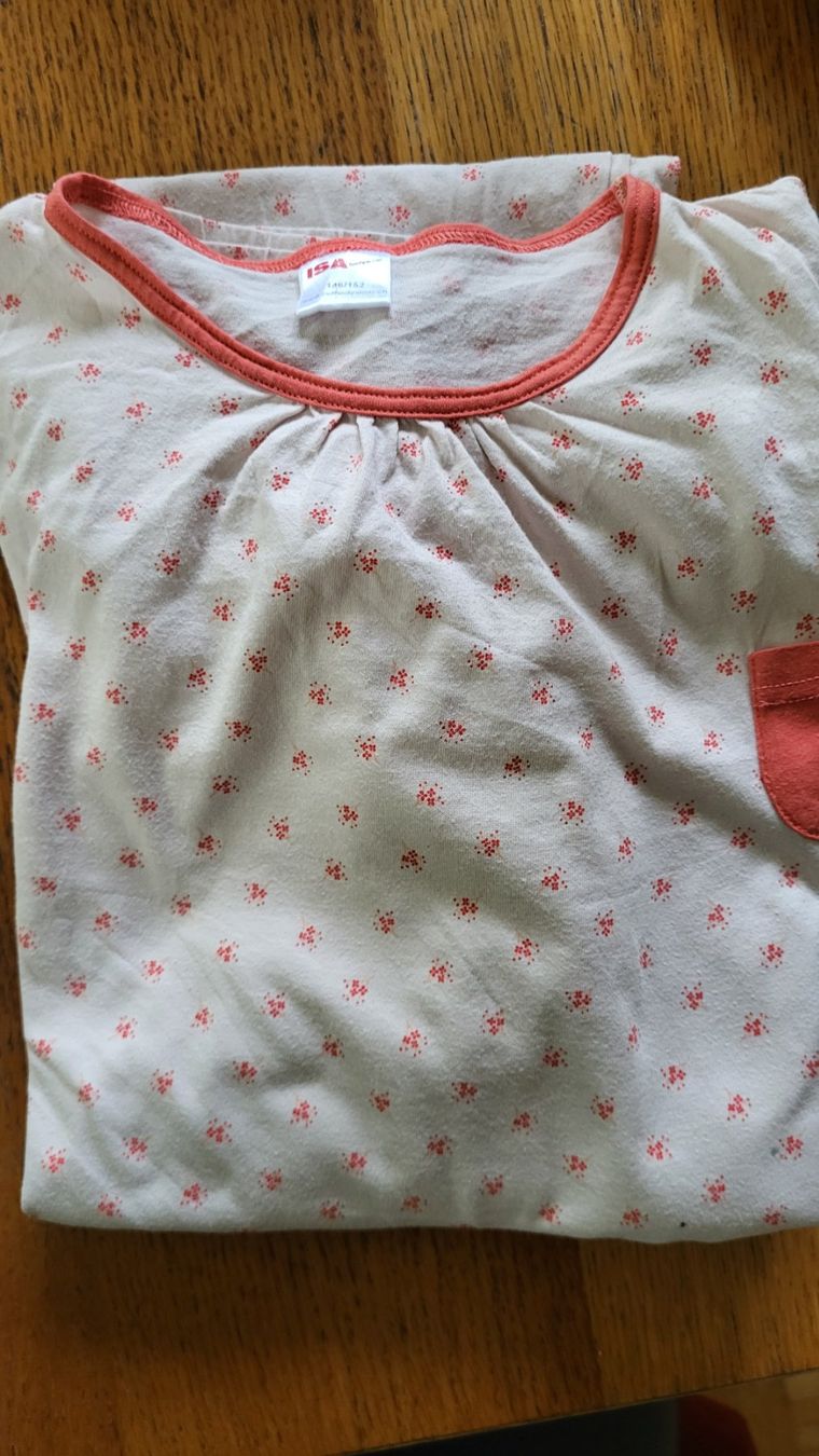Pyjamas: ISA Pyjama Gr. 146/152 – D'occasion à Rorschacherberg par Maku007