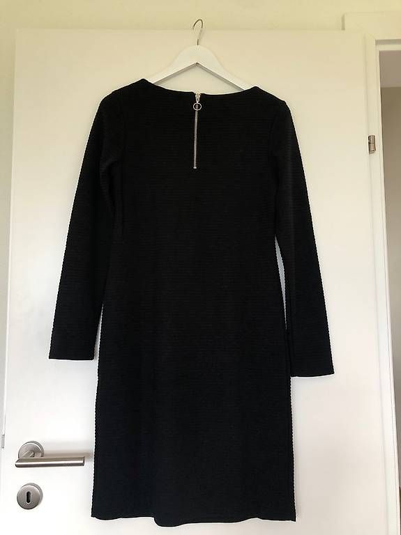 Lots de vêtements: Schwangerschaftskleid Jersey – D'occasion à Eschen par SiRaSi 1