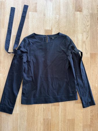 Spende Theodora Stiftung - COS - Bluse mit Bindearmen -Gr34