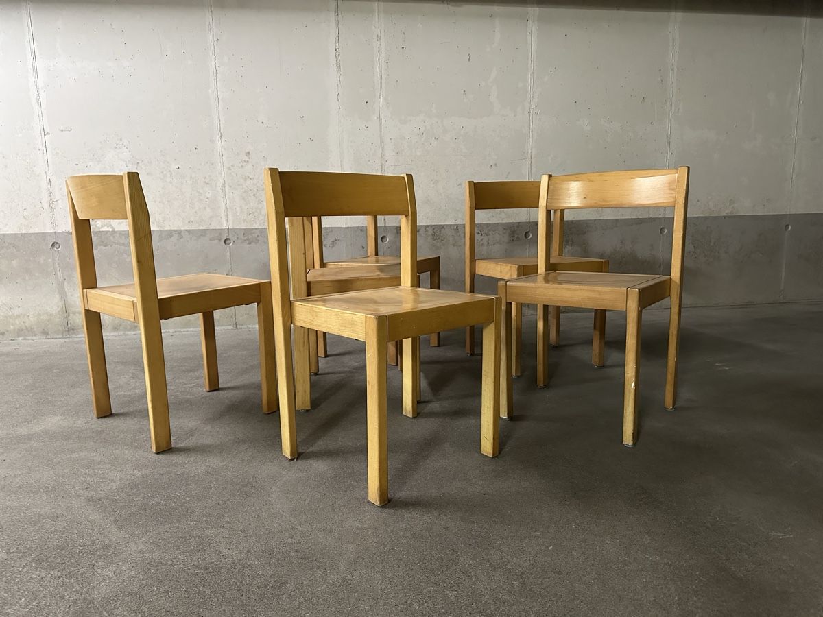 Stühle: 21 Holz Stühle  – Gebraucht aus Niederurnen von KEVIN078