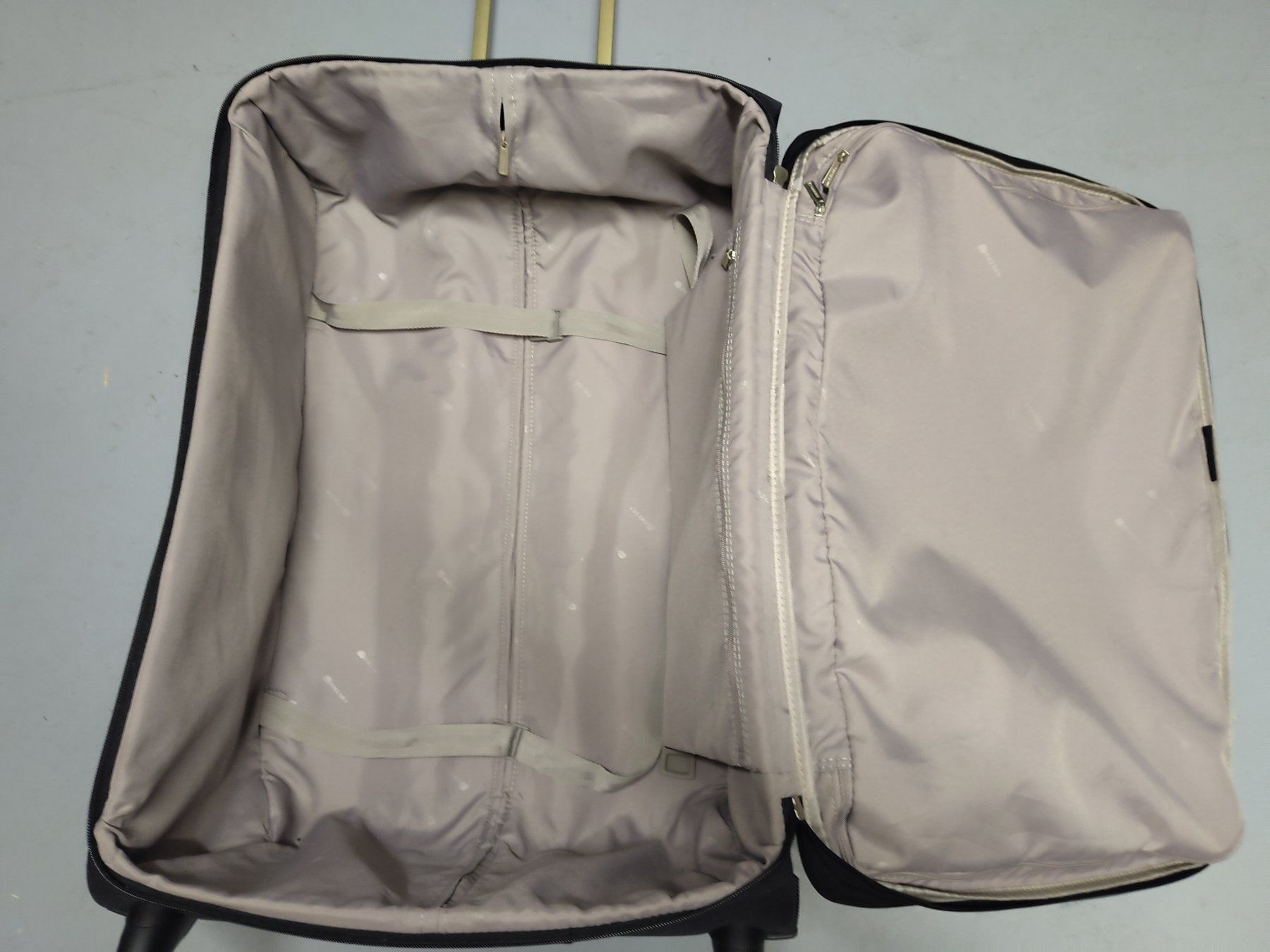 Delsey Valises de voyage: Rollkoffer Delsey – D'occasion à Wohlen AG par gnabbr 7